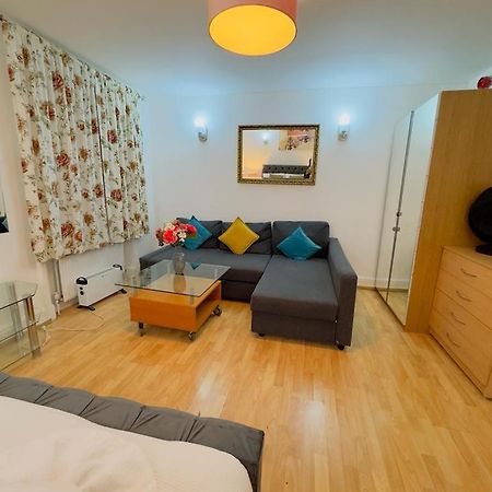 Bright Budget Studio Apartment In Central London Luaran gambar